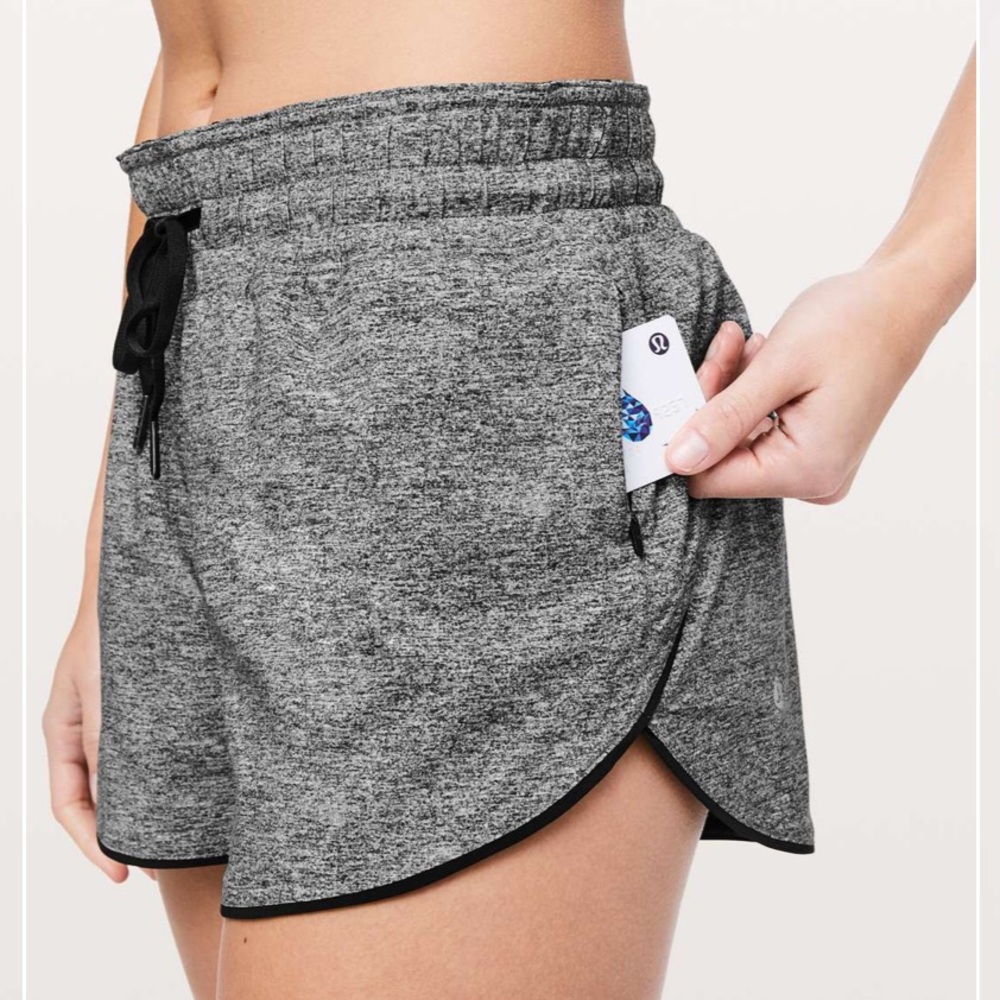 Lululemon Choose A Side Short *3" reversible in Heather Lux Multi Black / Black